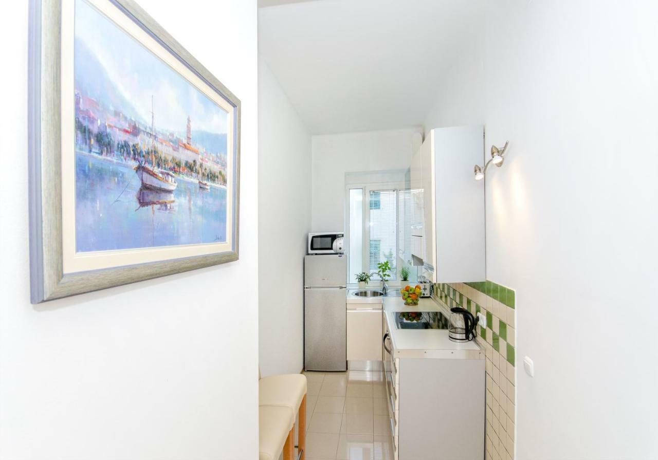 Apartment "Pomalo" Σπλιτ Εξωτερικό φωτογραφία