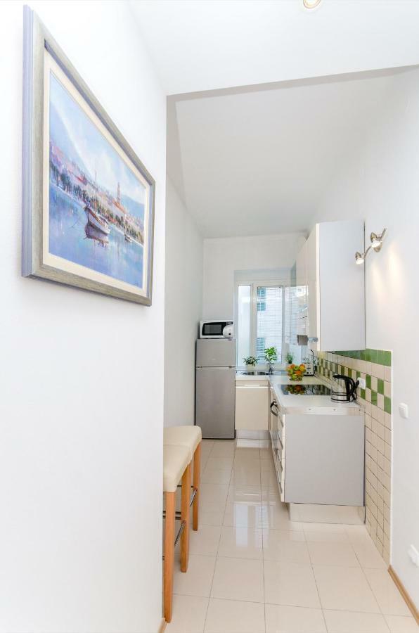 Apartment "Pomalo" Σπλιτ Εξωτερικό φωτογραφία